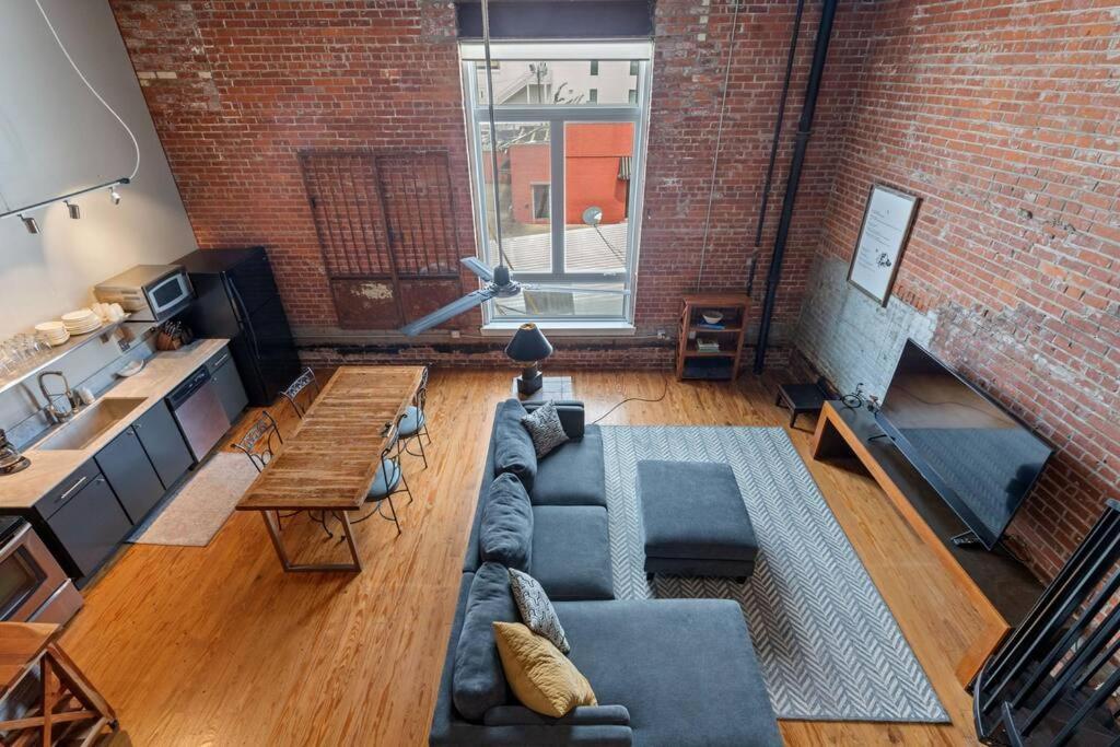 Cajun Stays-Buchanan Loft #4 Лафайет Екстериор снимка